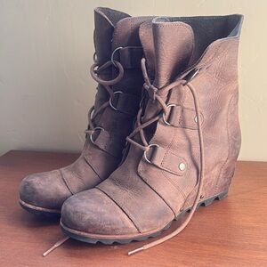 Sorel Brown Lace-Up Boots